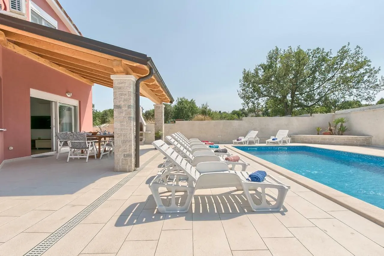 Holiday Home Nikol Pula Chorwacja